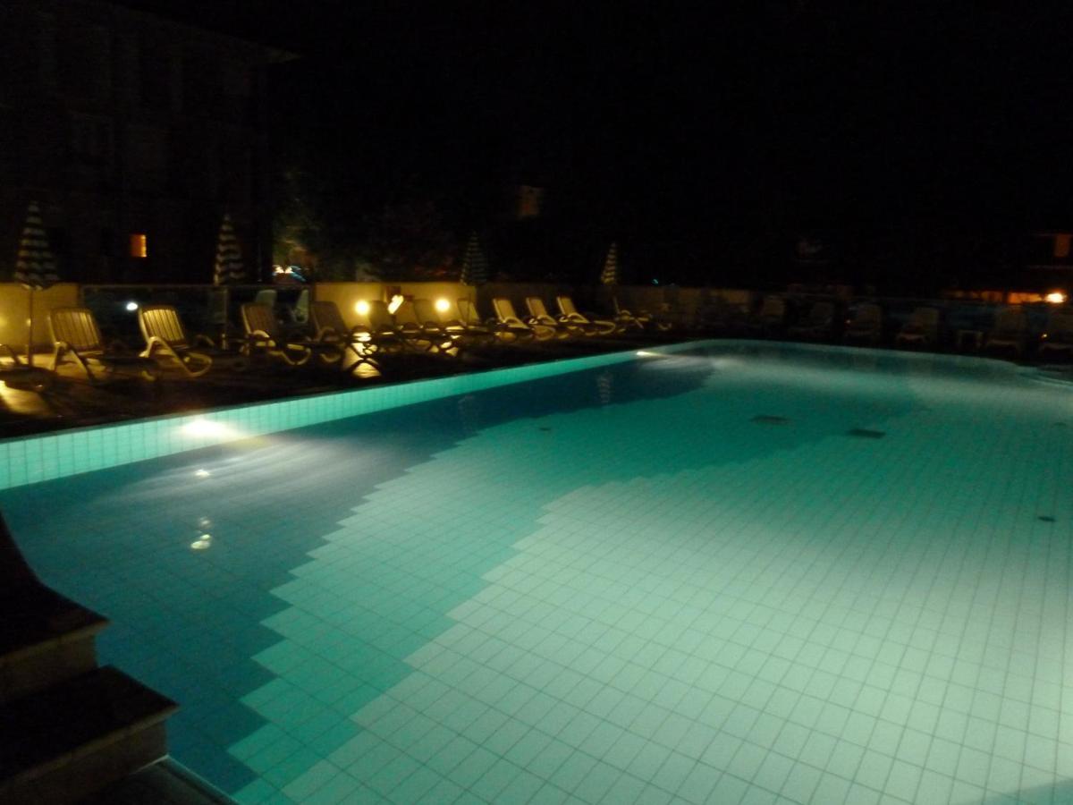 Hotel Firenze Bibione Kültér fotó