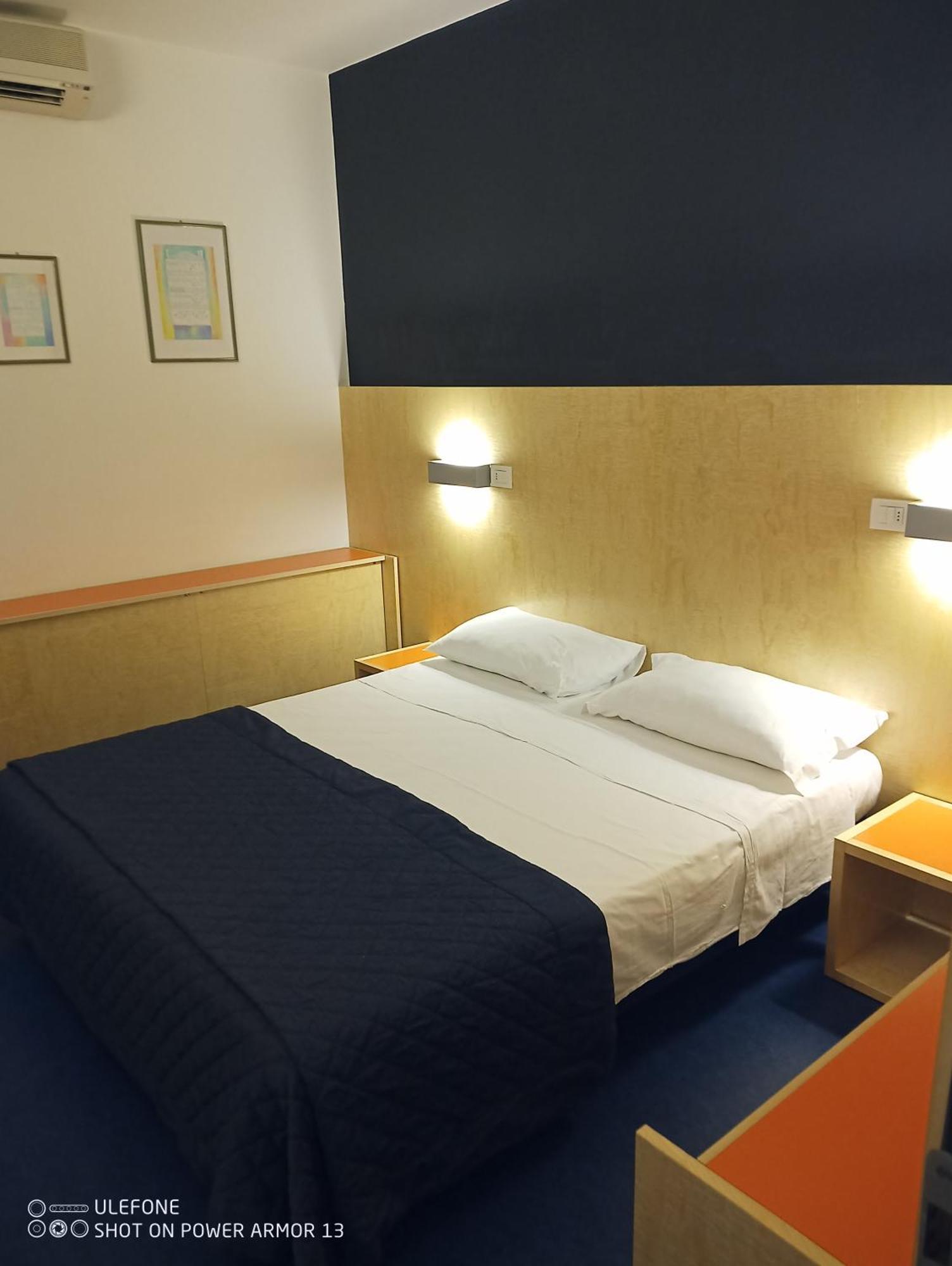 Hotel Firenze Bibione Kültér fotó