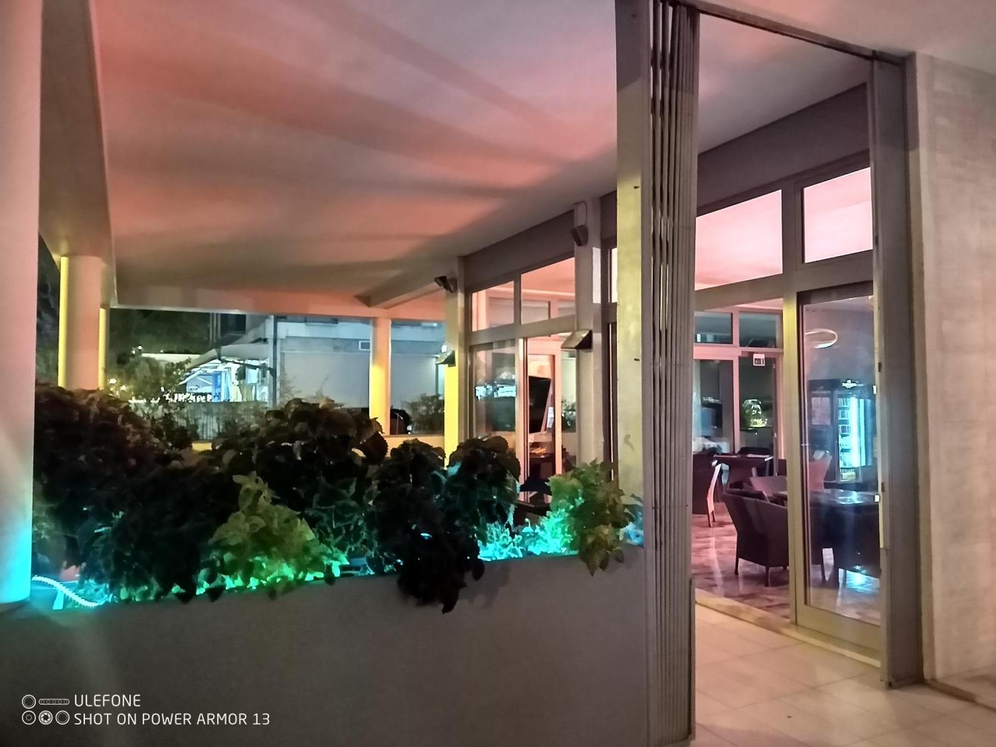 Hotel Firenze Bibione Kültér fotó